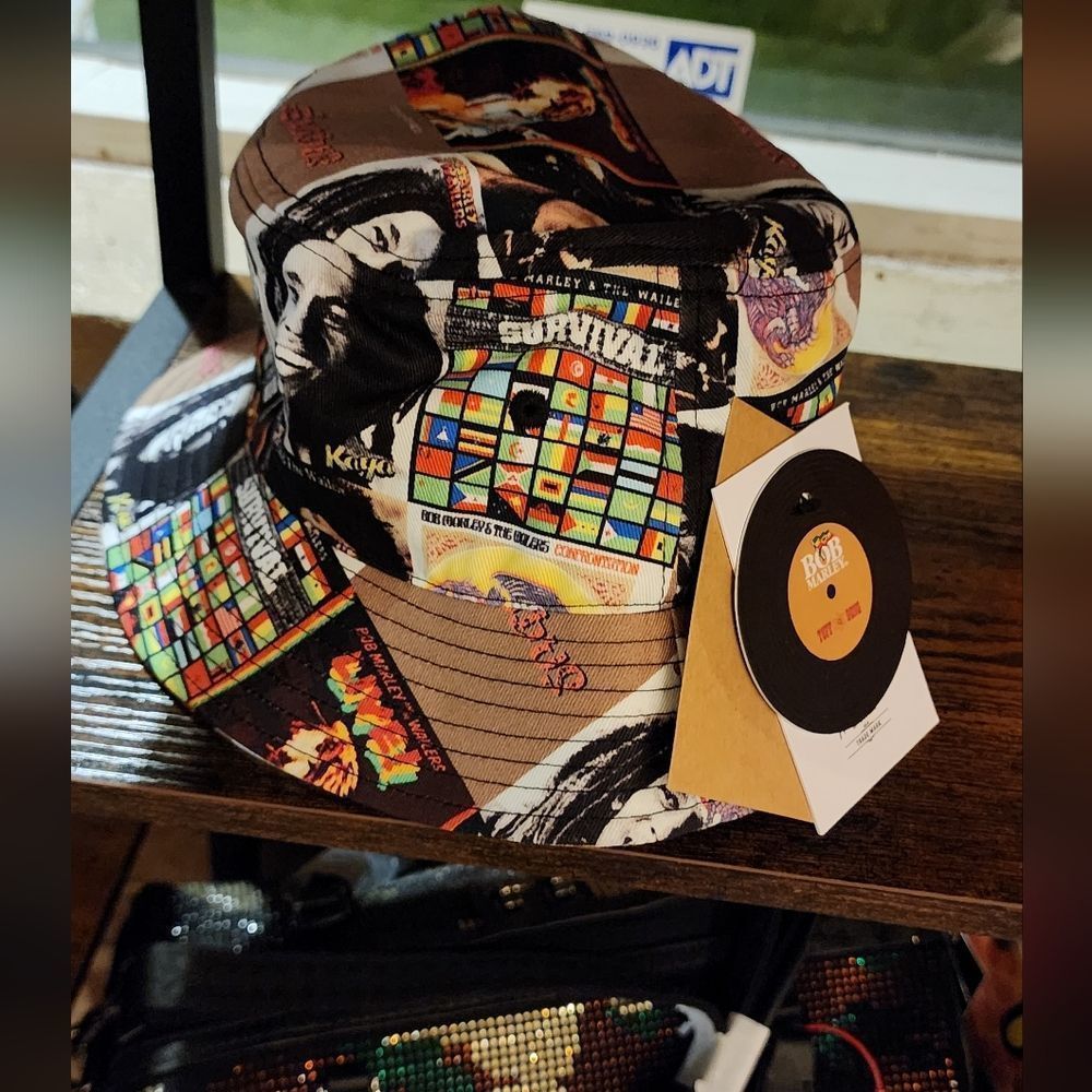Herschel BoB Marley Bucket Hat - Picture 4 of 4